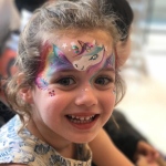 Rainy Face painter: birthday parties hong kong childrens shows magic juggling functions birthdays party hong kong 生日會派對、小丑、扭汽球、­雜耍雜技, 舞蹈  遊戲, 小丑扭汽球、雜耍雜技