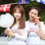 Pop corn and Candy floss with servers: birthday parties hong kong childrens shows magic juggling functions birthdays party hong kong 生日會派對、小丑、扭汽球、­雜耍雜技, 舞蹈  遊戲, 小丑扭汽球、雜耍雜技